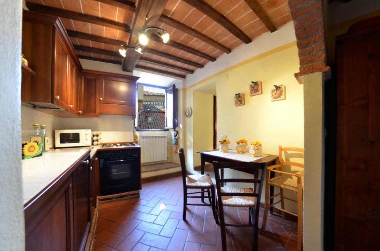 Raggi Di Sole Apartman Cortona Kültér fotó